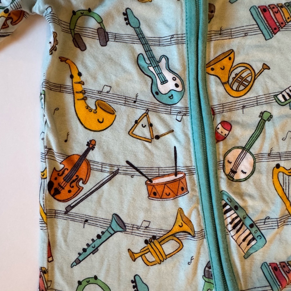 Little Sleepies Keys and Chords Print 2-way Zippered One Piece 6-12M EUC - Picture 4 of 5